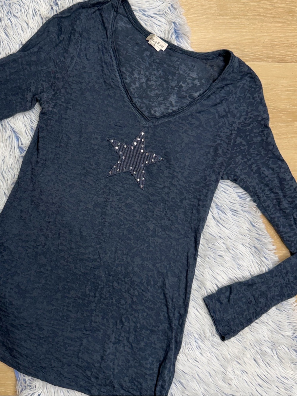 Simply Roses Long Sleeve Star Appliqué Semi Sheer Burn out Stretch Tee S